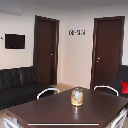 Les Terrasses De Lozari Apartment